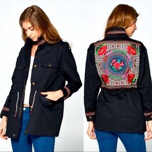CANVAS UTILITY FULLY EMBROIDERED RAW HEM CARGO UTILITY JACKET SIZE MEDIUM